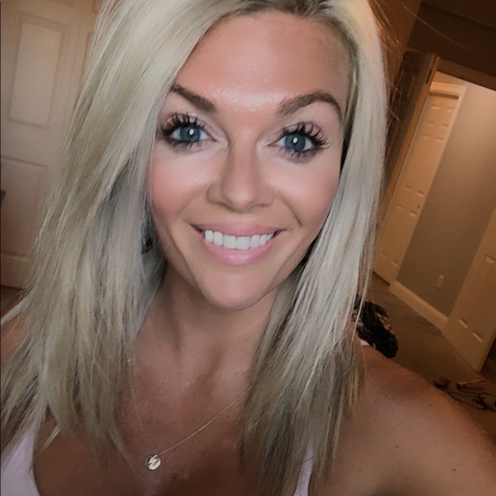 Meet your Posher, Natasha